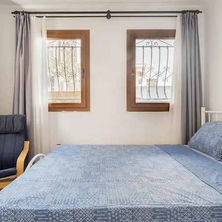 Stone House, 2br, Cozy, Spacy, Terrace, Fast Wifi, Parking * Αλικαρνασσός